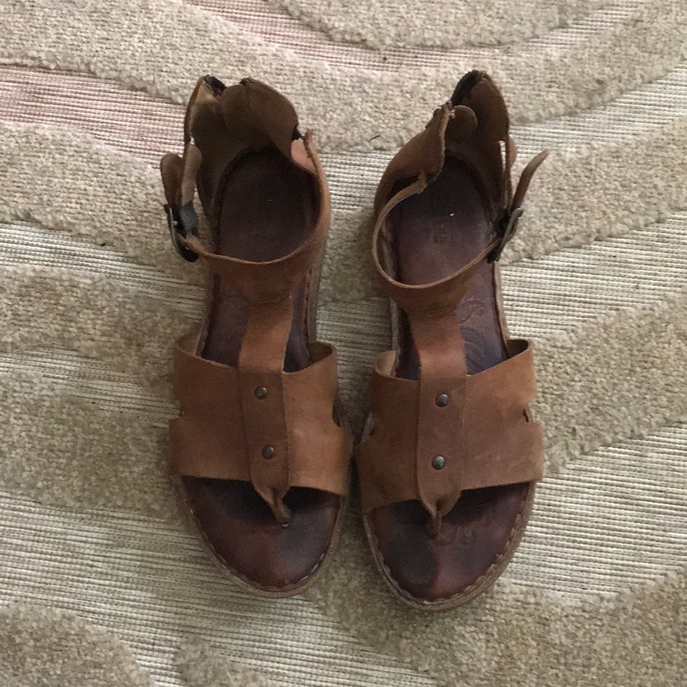Leather sandals